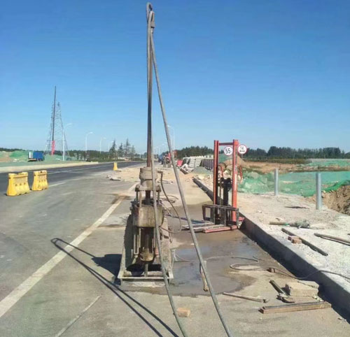 延津公路高聚物注浆加固